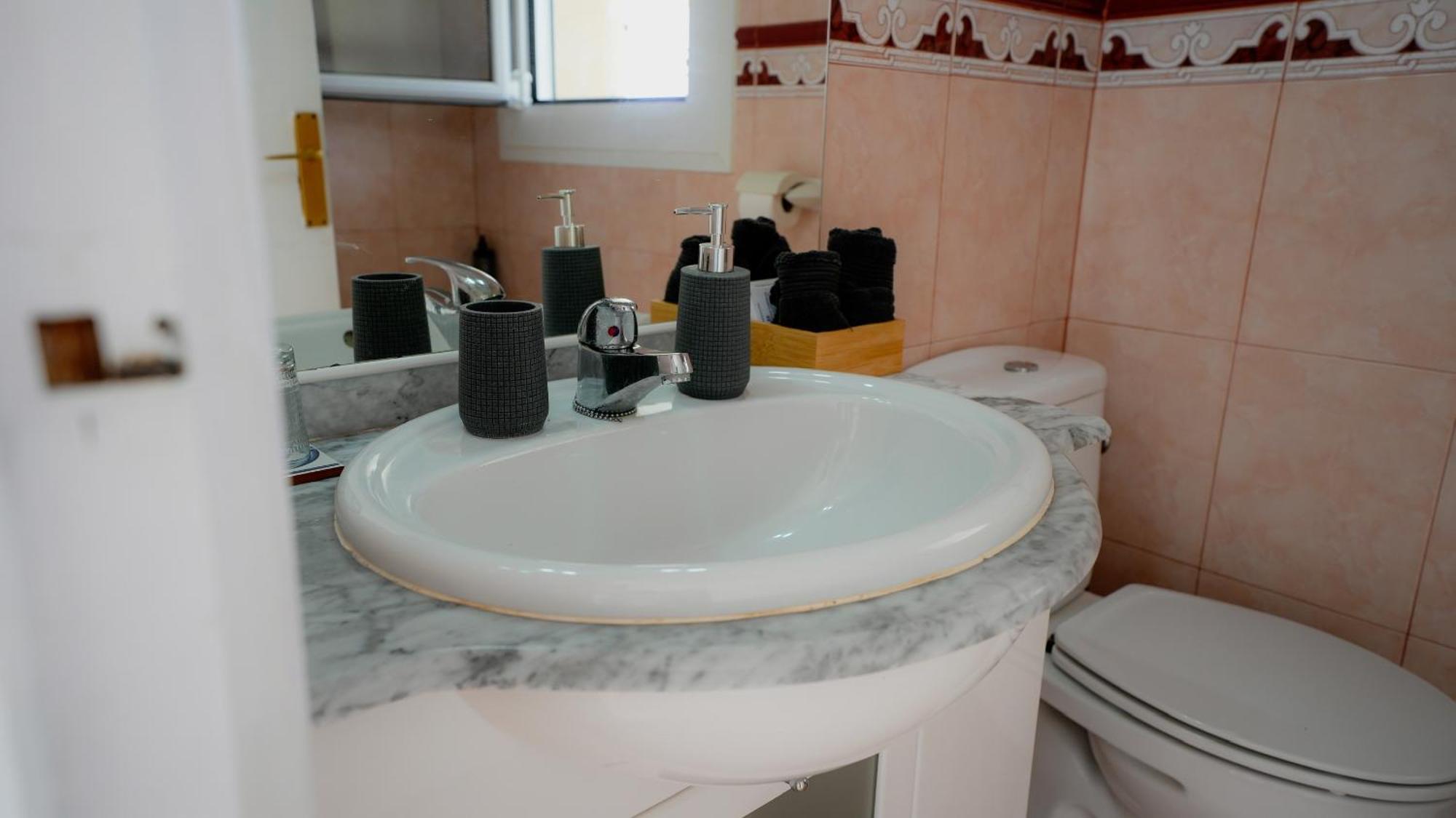 La Casa De Mima Bed & Breakfast Cubelles Rom bilde